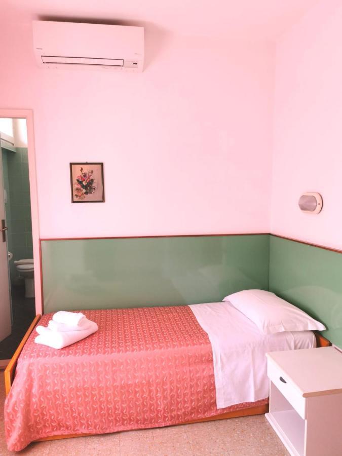Hotel Selene - Vista Mare Riccione Szoba fotó
