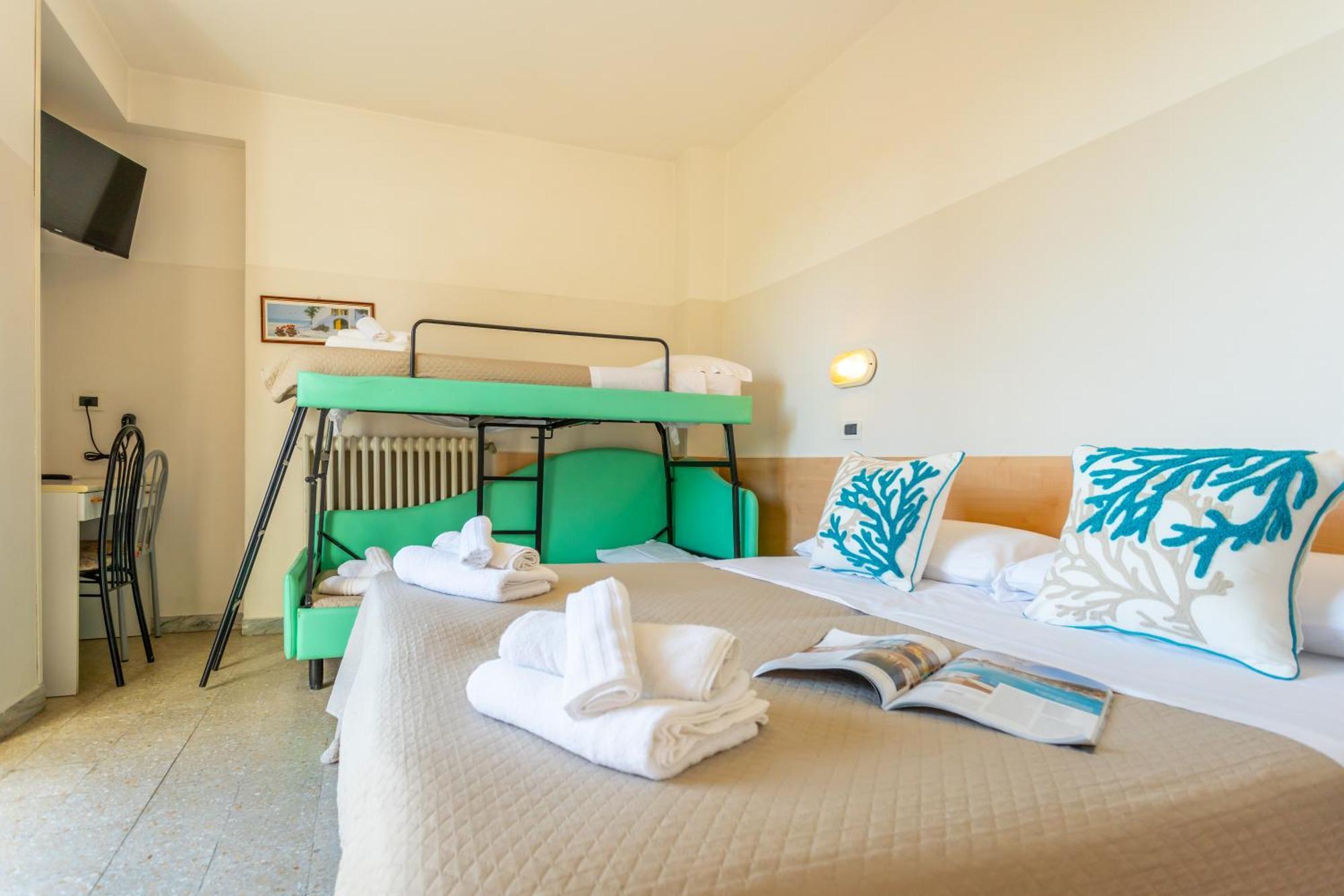 Hotel Selene - Vista Mare Riccione Szoba fotó
