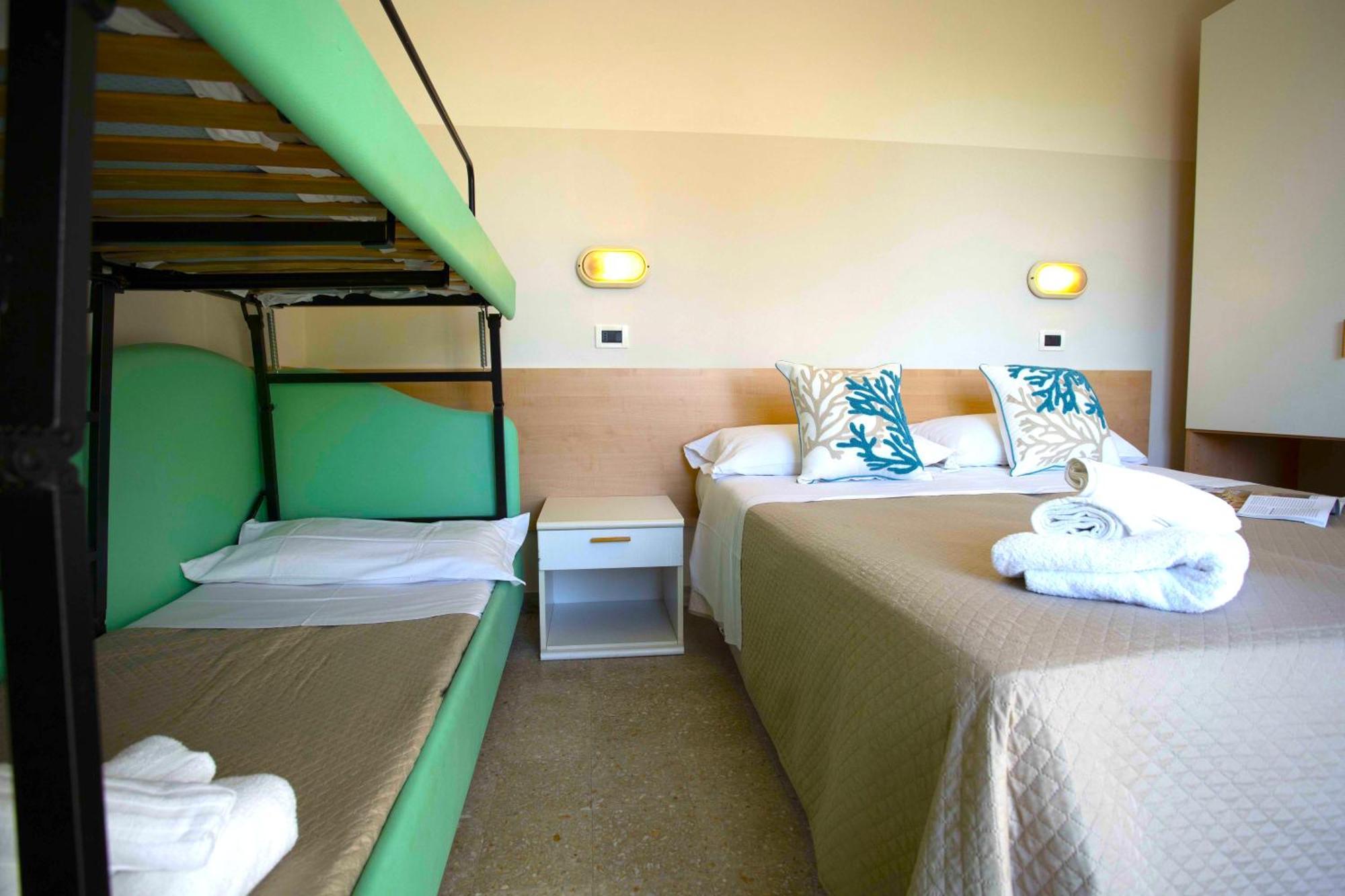 Hotel Selene - Vista Mare Riccione Szoba fotó