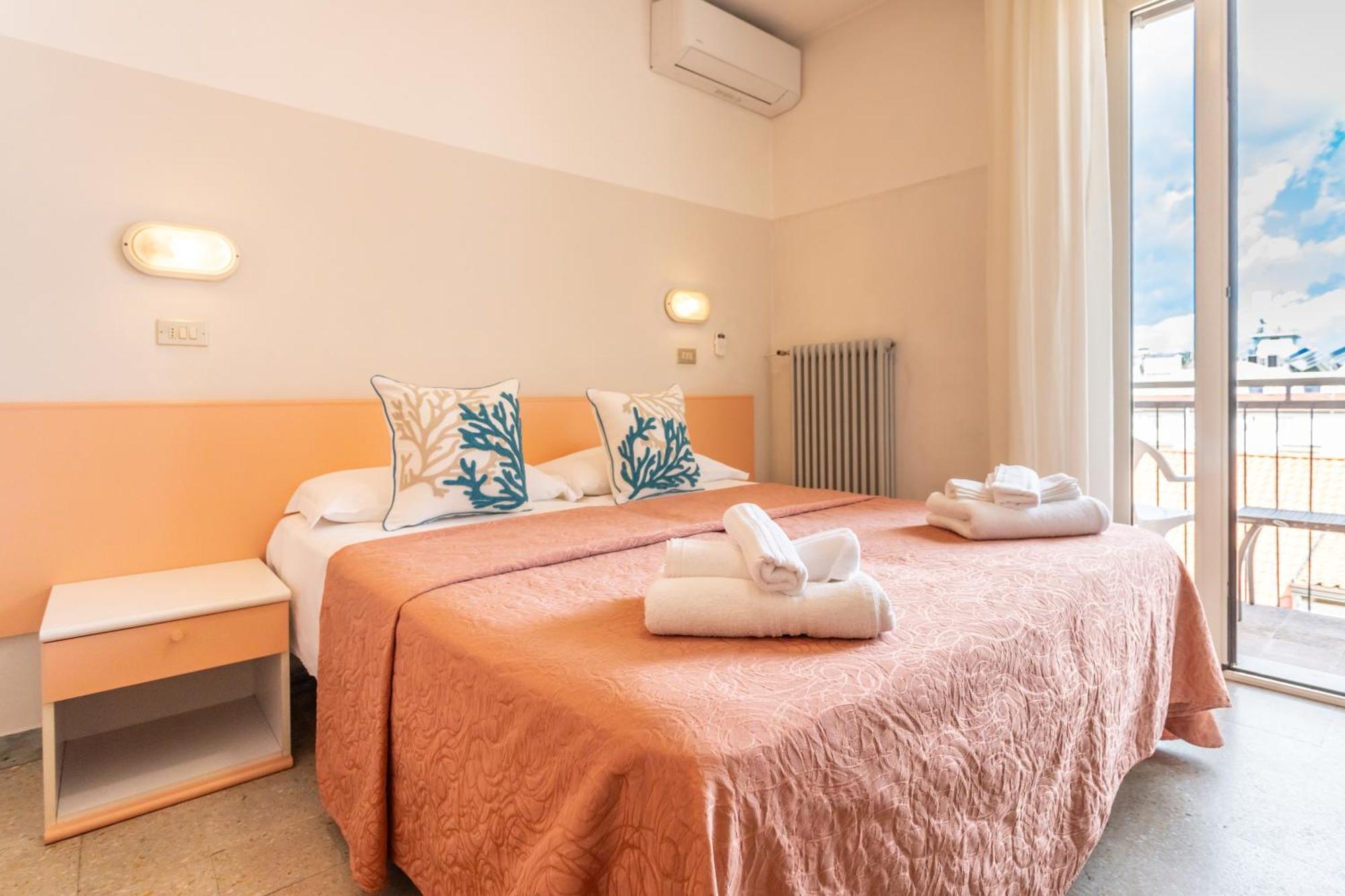 Hotel Selene - Vista Mare Riccione Szoba fotó